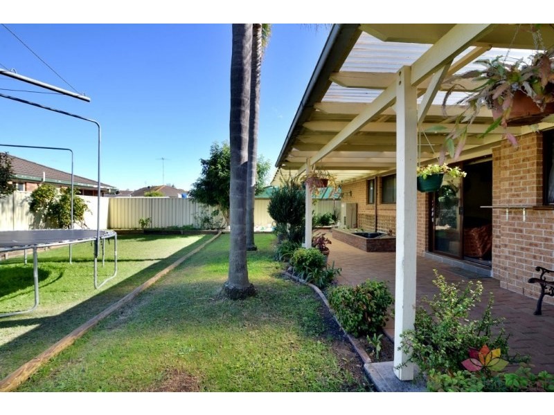 18 Aldinga Place, Claremont Meadows NSW 2747