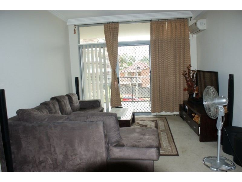 24/2 Bruce Street, Blacktown NSW 2148