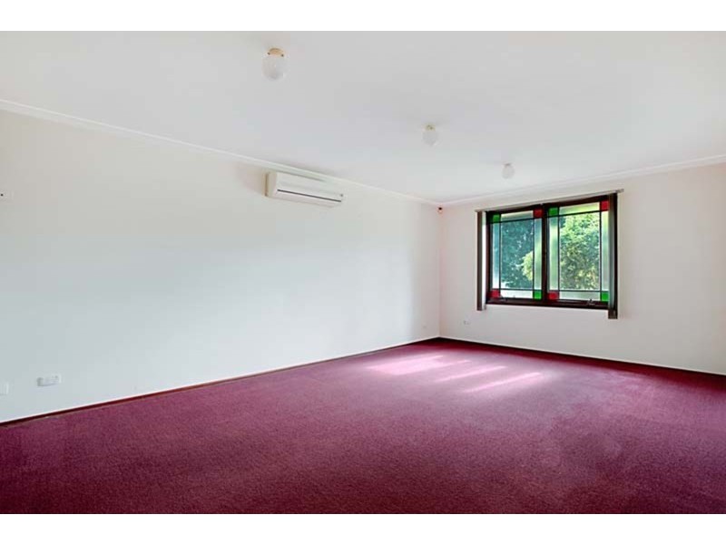 12 Jimbuck Close, Glenmore Park NSW 2745
