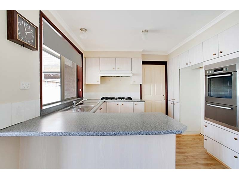 12 Jimbuck Close, Glenmore Park NSW 2745
