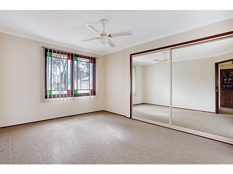12 Jimbuck Close, Glenmore Park NSW 2745