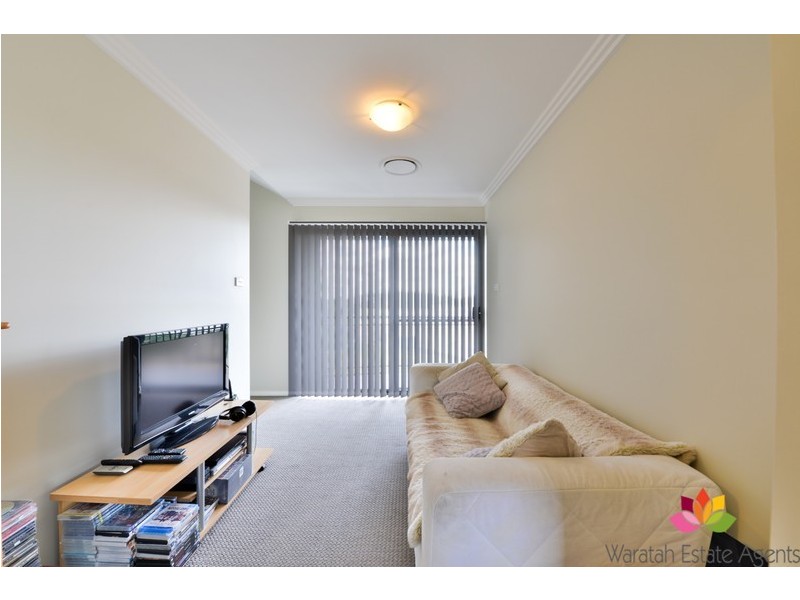 400 Glenmore Parkway, Glenmore Park NSW 2745