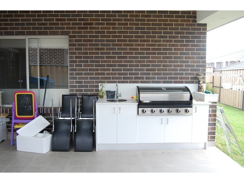 18 Blackheath Street, The Ponds NSW 2769