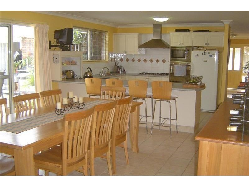 6 Barnier Drive, Quakers Hill NSW 2763