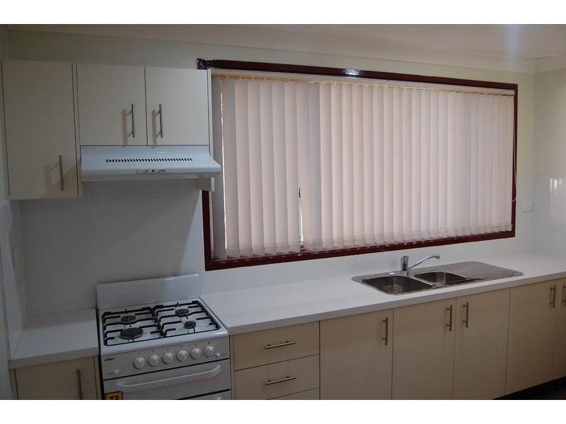 115 Cowper Circle, Quakers Hill NSW 2763