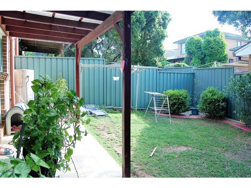 18/5 Mantaka Street, Blacktown NSW 2148