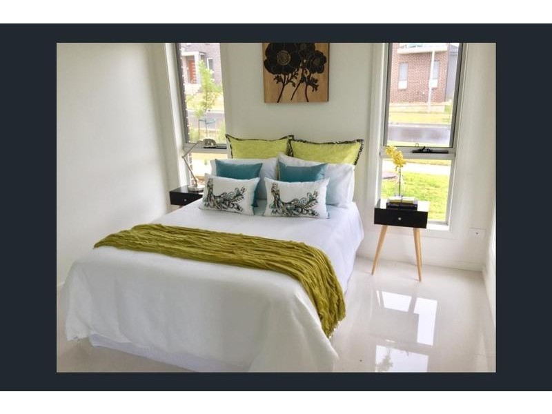 29 Mapleton Avenue, Kellyville NSW 2155