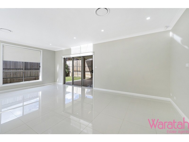 8 Bullaburra Street, The Ponds NSW 2769