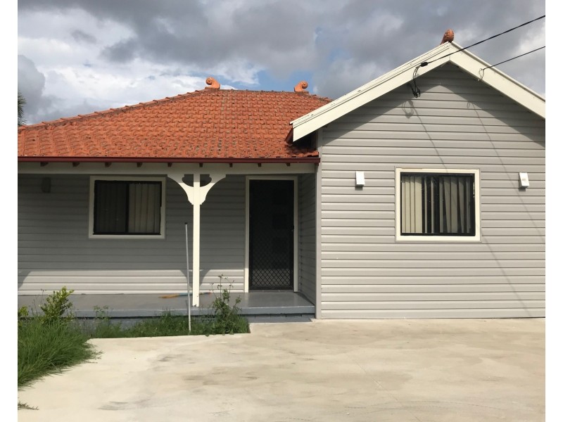 8 Carinya Street, Blacktown NSW 2148