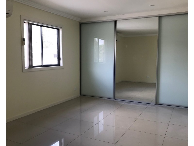 8 Carinya Street, Blacktown NSW 2148