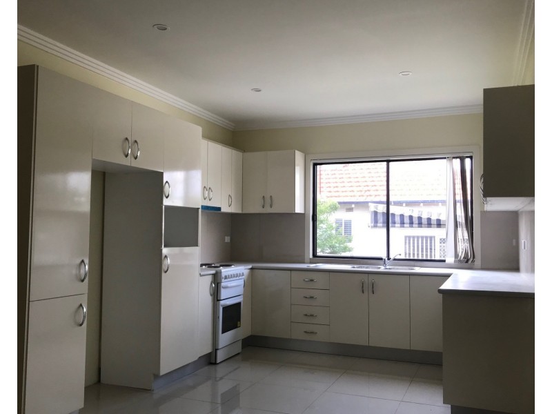 8 Carinya Street, Blacktown NSW 2148