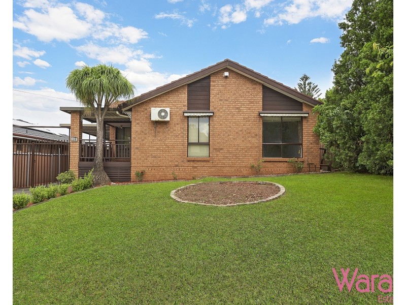 18 Bombala Crescent, Quakers Hill NSW 2763