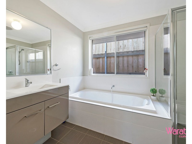 27 Gunyah Drive, Glenmore Park NSW 2745