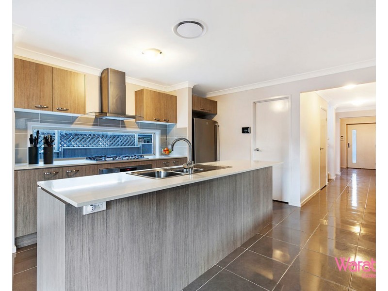 3 Moluccana Crescent, Ropes Crossing NSW 2760