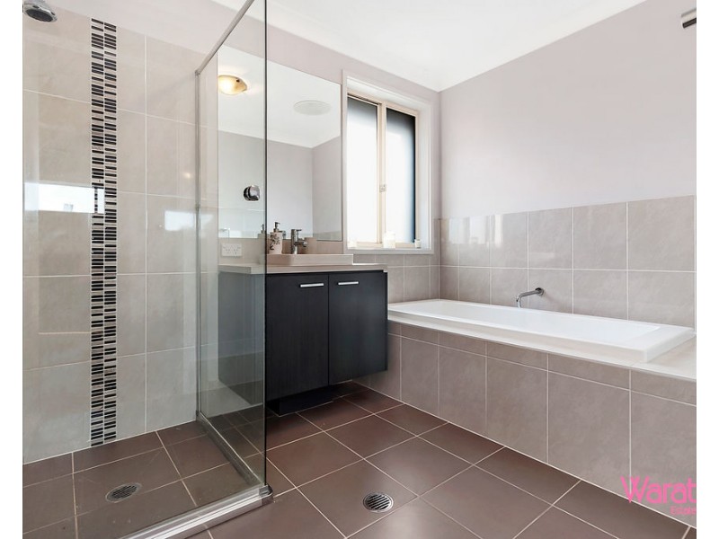 3 Moluccana Crescent, Ropes Crossing NSW 2760