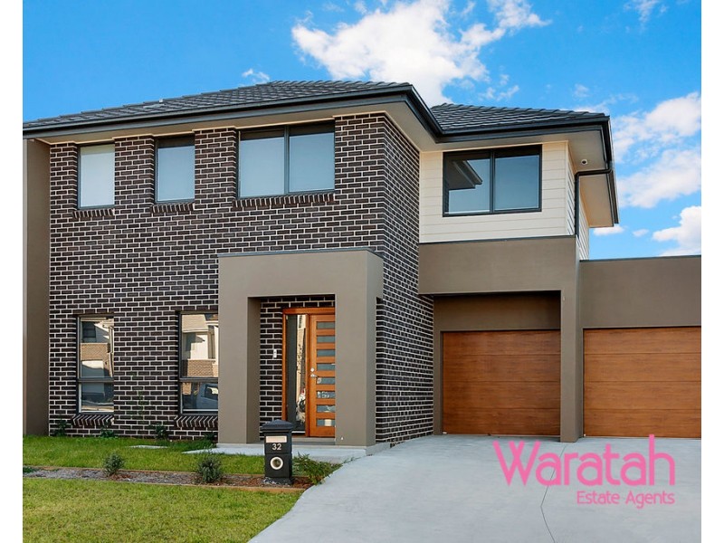 32 Summerland Crescent, Colebee NSW 2761
