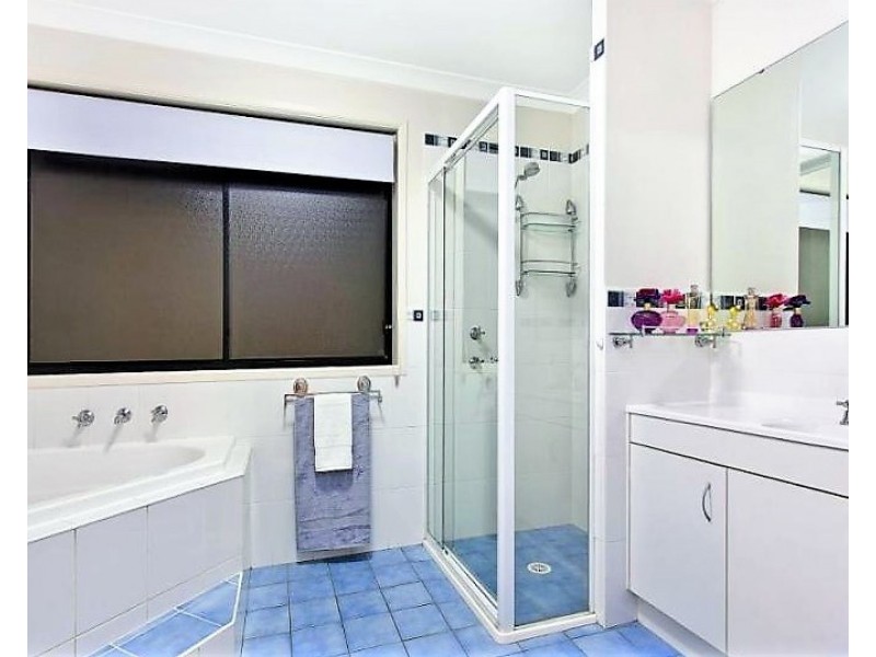 71 Guardian Avenue, Beaumont Hills NSW 2155