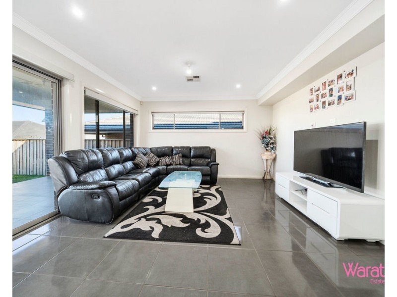 90 Alderton Drive, Colebee NSW 2761