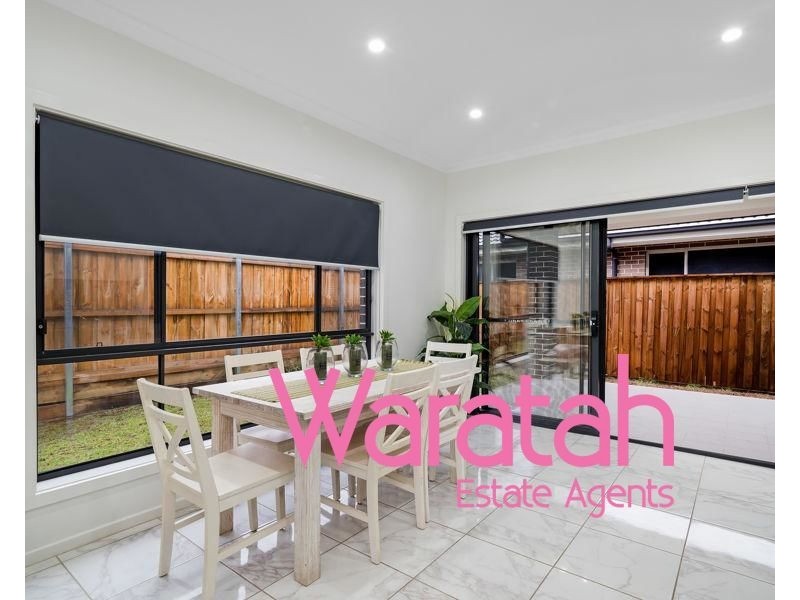 32 Summerland Crescent, Colebee NSW 2761