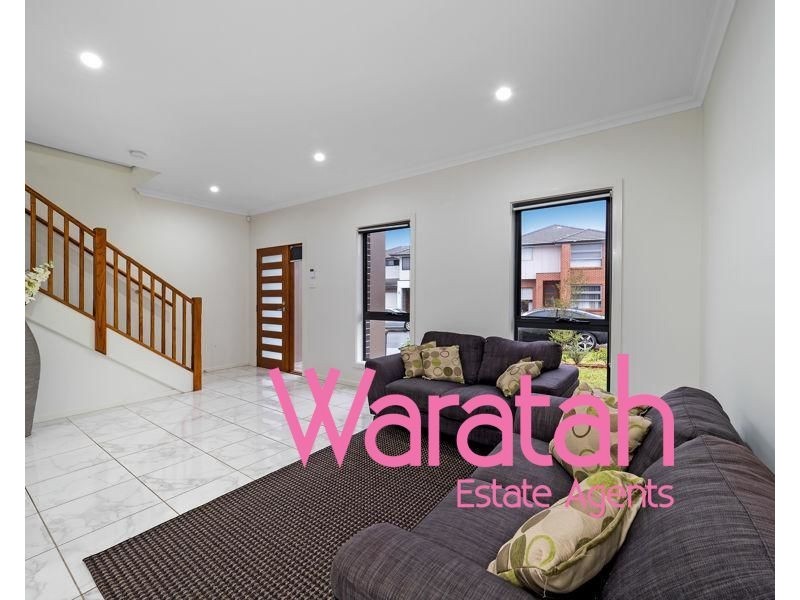 32 Summerland Crescent, Colebee NSW 2761