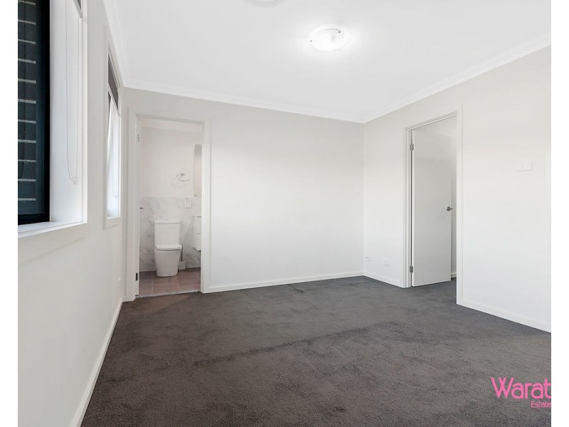 32 Summerland Crescent, Colebee NSW 2761