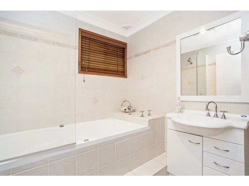 7 Bellevista Close, Norah Head NSW 2263