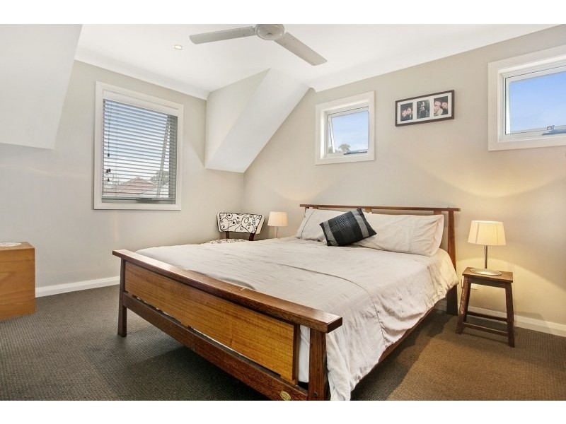 2/77 Harriet Street, Waratah NSW 2298