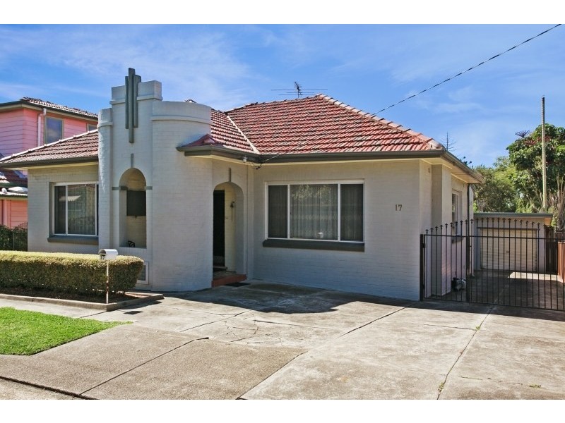 17 Kerr Street, Mayfield NSW 2304