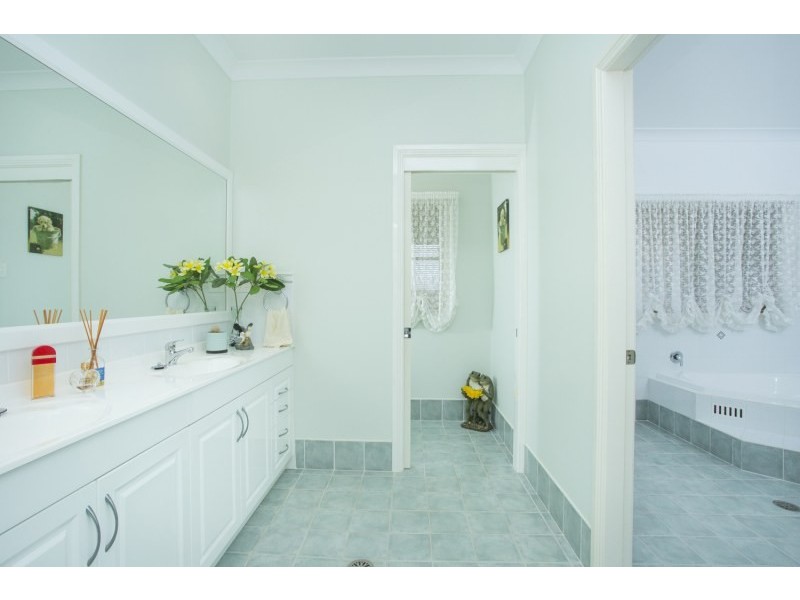 65 Lakes Folly Drive, Branxton NSW 2335