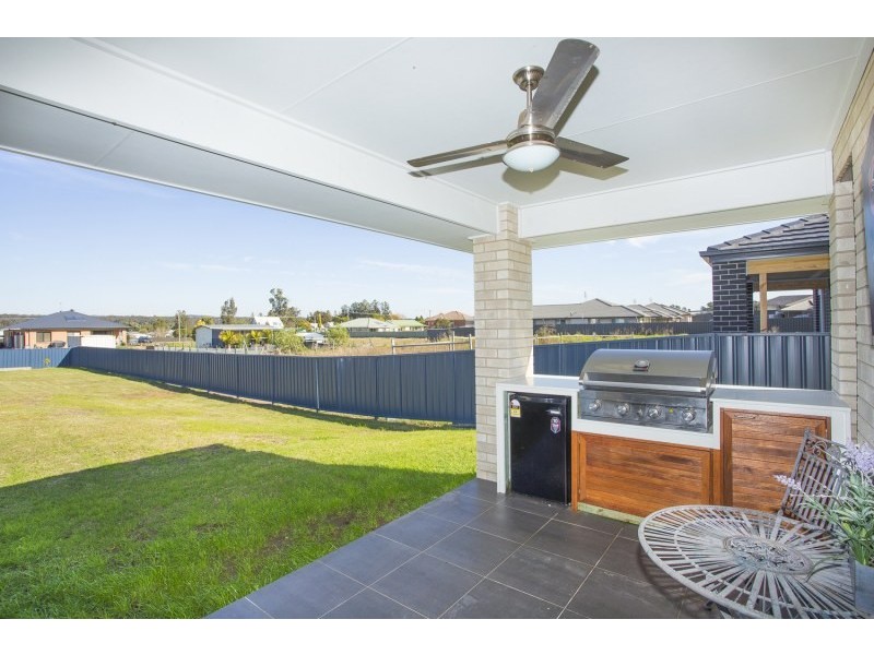 52 York Street, Greta NSW 2334