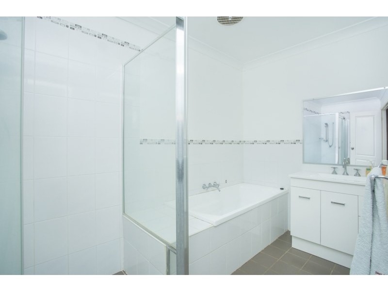 2/5 Redgrove Court, East Branxton NSW 2335