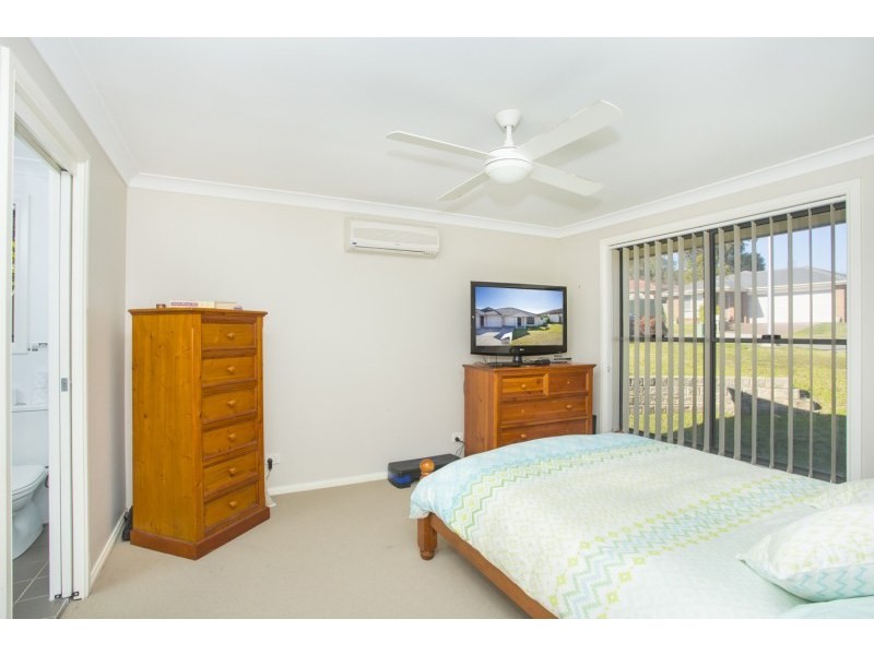 2/5 Redgrove Court, East Branxton NSW 2335