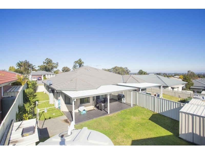 2/5 Redgrove Court, East Branxton NSW 2335