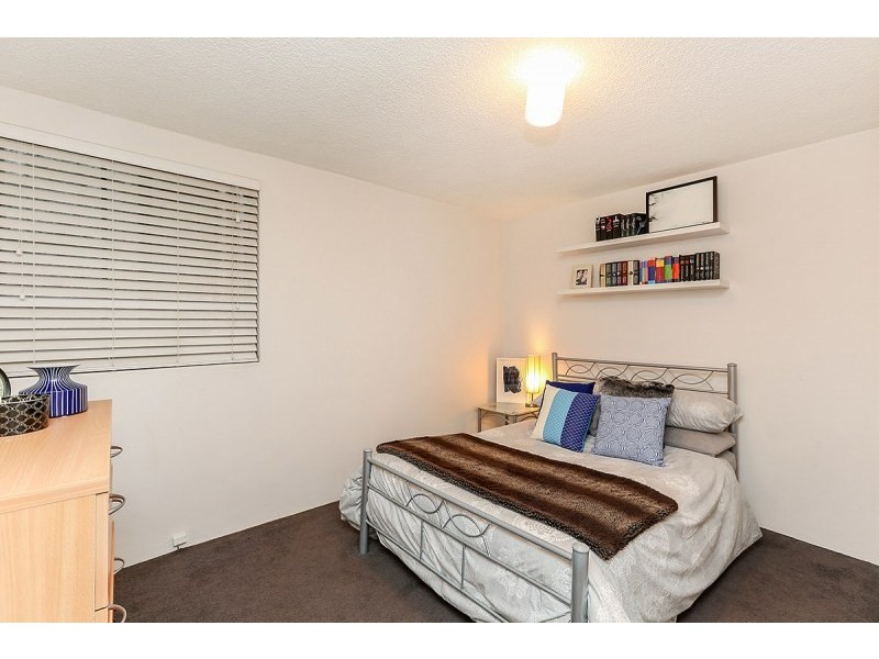 2/37 Nesca Parade, The Hill NSW 2300