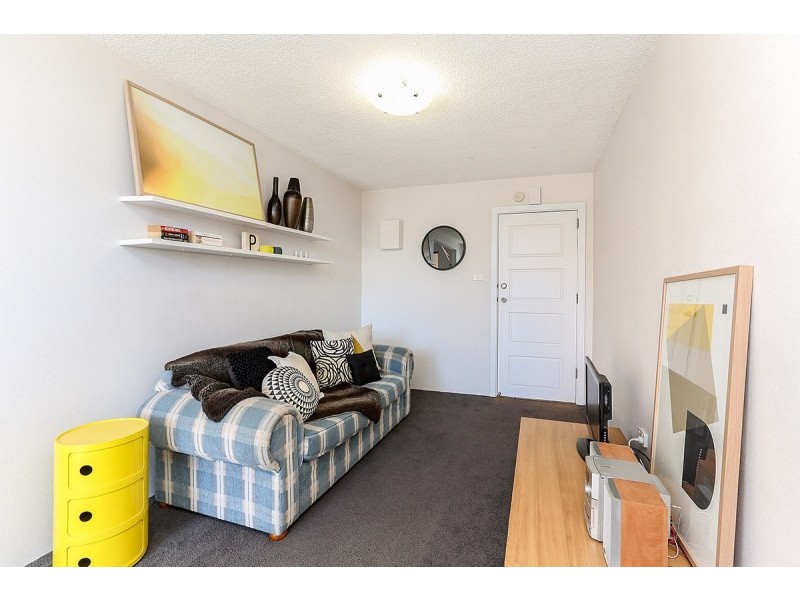 2/37 Nesca Parade, The Hill NSW 2300