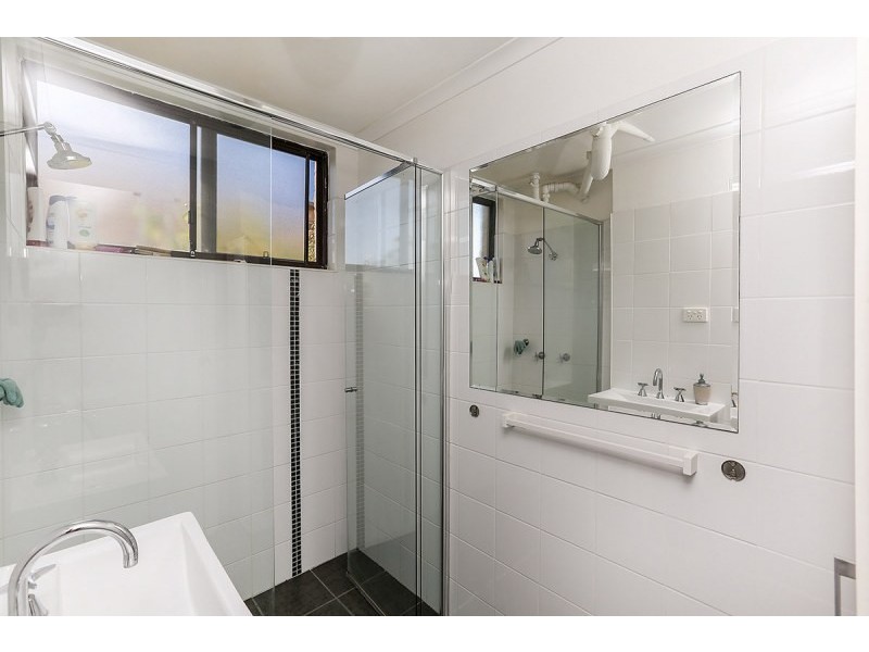 2/37 Nesca Parade, The Hill NSW 2300