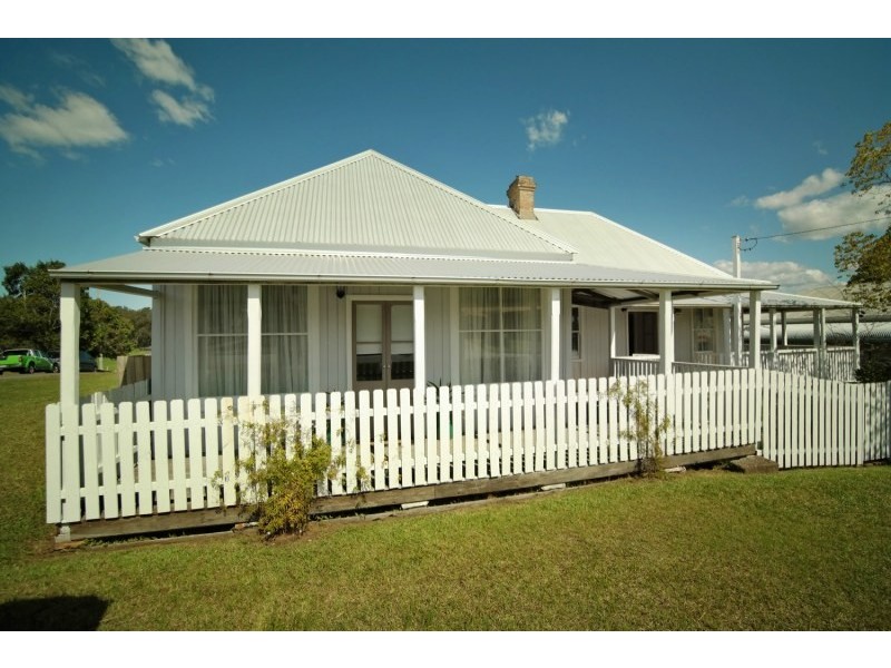 16 Macquarie Street, Coopernook NSW 2426