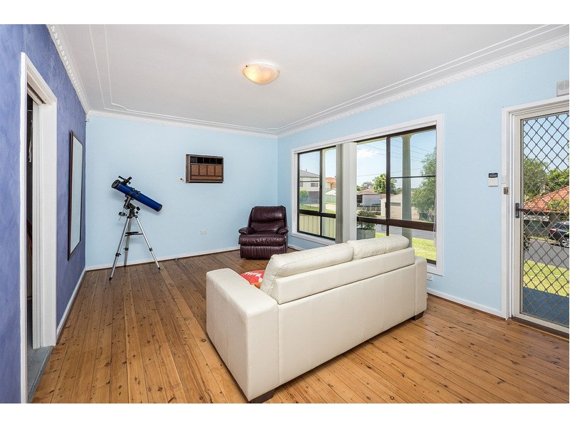 15 Mount Street, Maryland NSW 2287