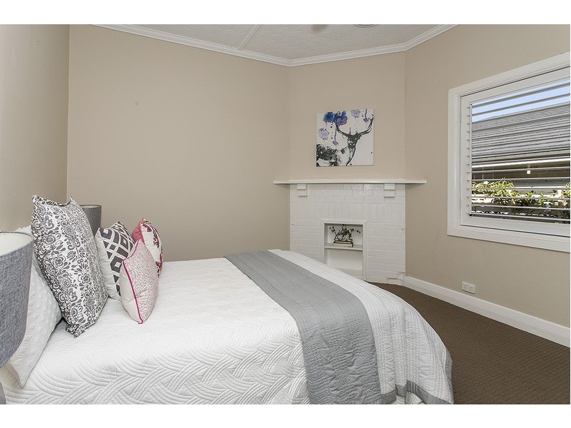 16 Freyberg Street, New Lambton NSW 2305