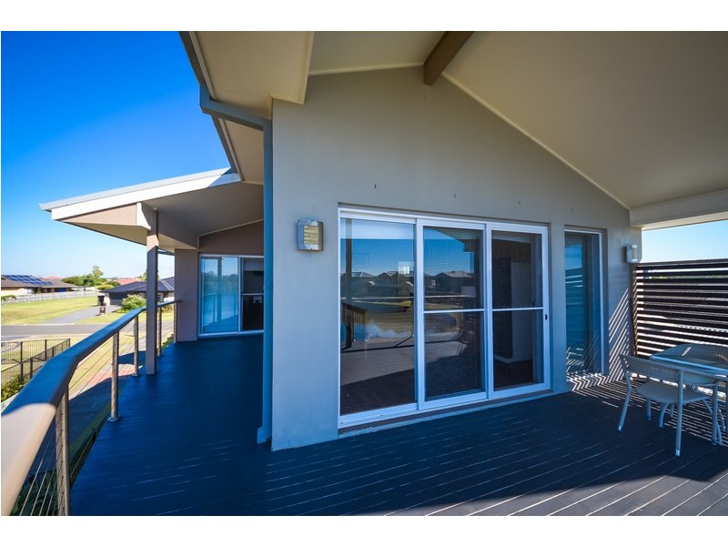 2/2 Diamantina Circuit, Harrington NSW 2427