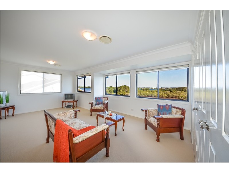 33 Sovereign Avenue, Harrington NSW 2427