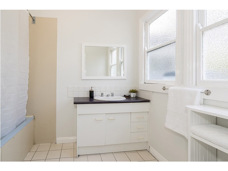 11 Elcho Street, Hamilton NSW 2303