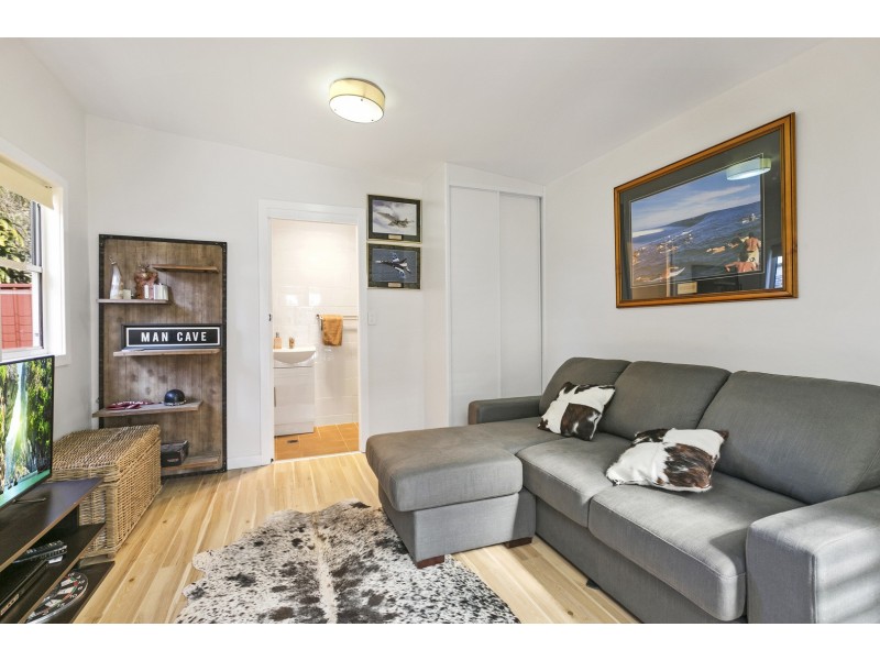 9 Young Street, Georgetown NSW 2298