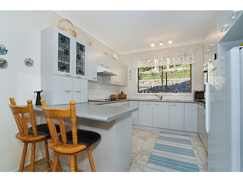 115 Beach Road, Wangi Wangi NSW 2267