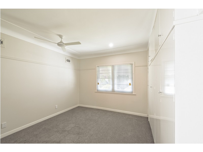 77 Crescent Road, Waratah NSW 2298