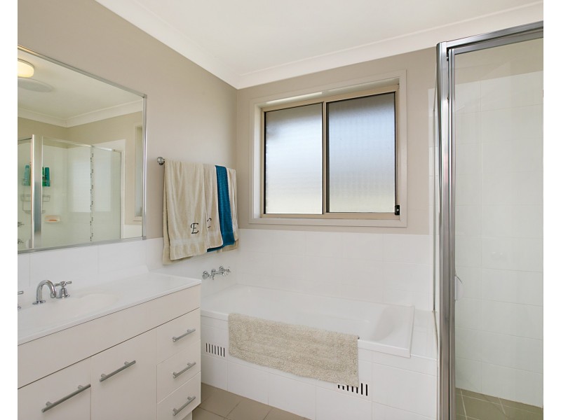 53 Niven Parade, Rutherford NSW 2320