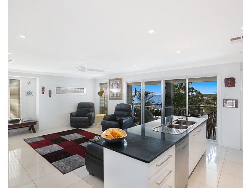 36 Dobell Drive, Wangi Wangi NSW 2267