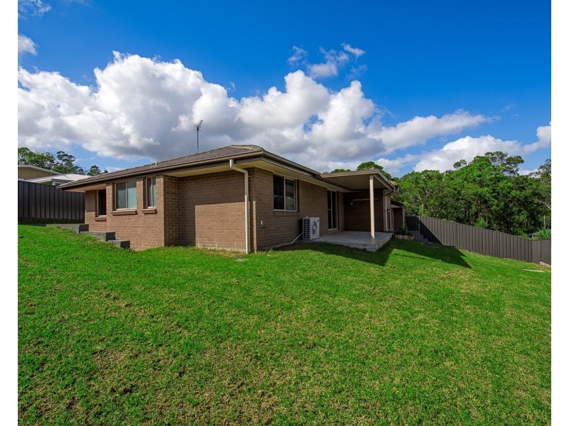 3 Shirara Close, Cameron Park NSW 2285