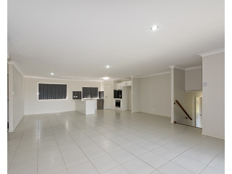 3 Shirara Close, Cameron Park NSW 2285