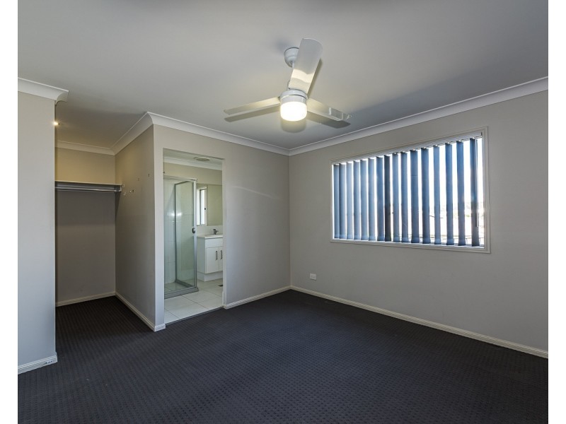 3 Shirara Close, Cameron Park NSW 2285